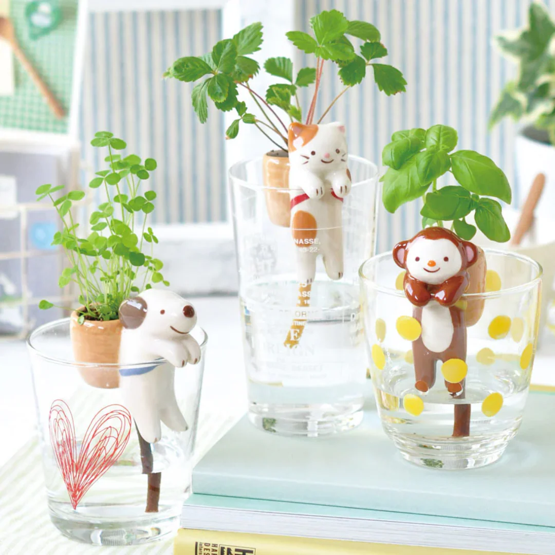 Shippon Animal Planter - Growing Garden